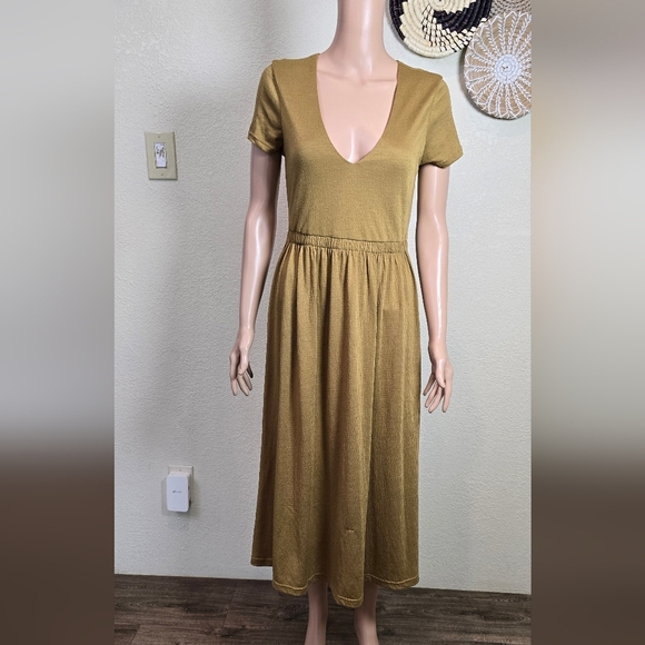 Free People Beach Audrina Maxi dress. Size Medium - Picture 6 of 10